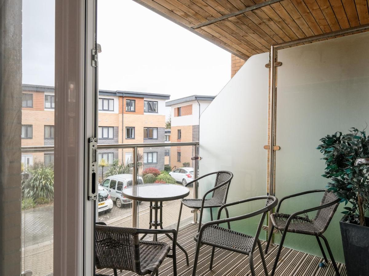 Stone'S Throw Apartamento Charlestown  Exterior foto